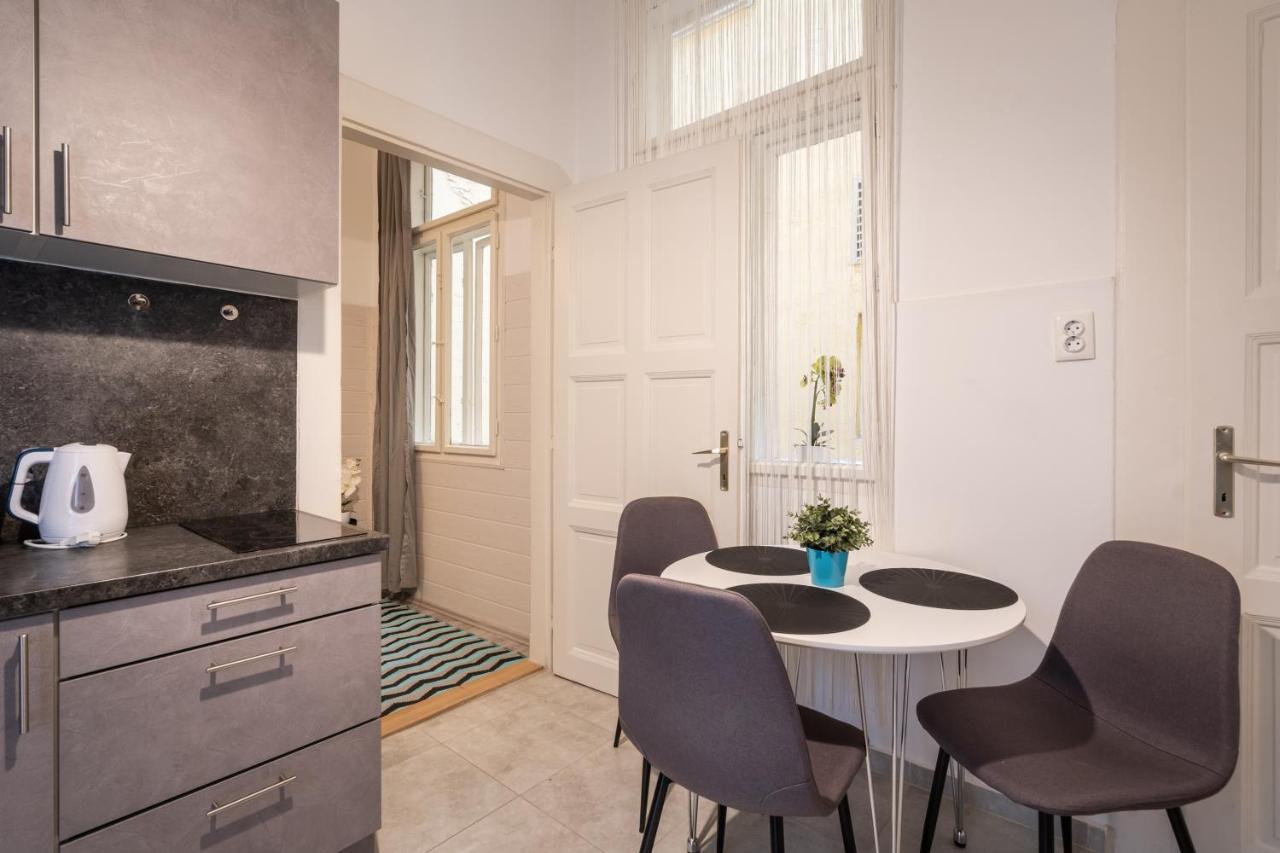 The White House Apartment Budapest Exterior foto