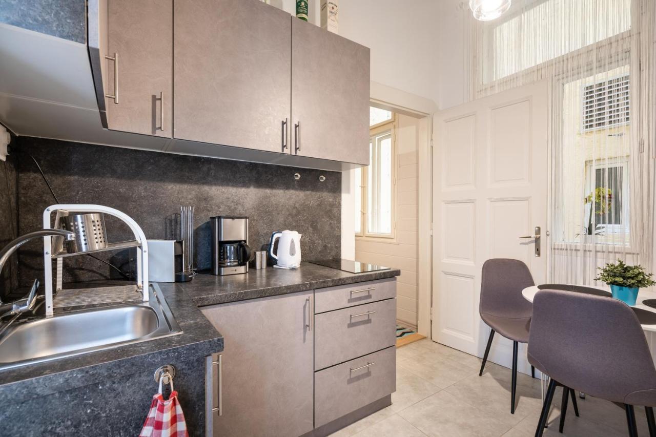 The White House Apartment Budapest Exterior foto